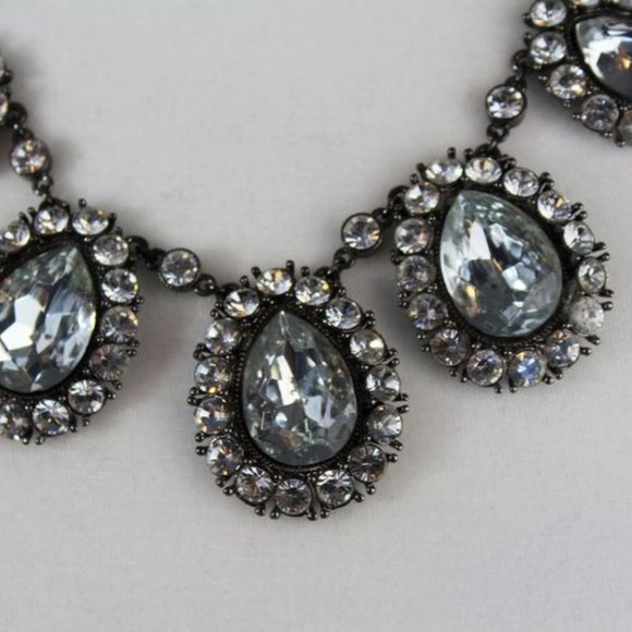 NWOT BADGLEY MISCHKA Couture Statement Necklace - Neiman Marcus Retail $289 - Picture 3 of 9